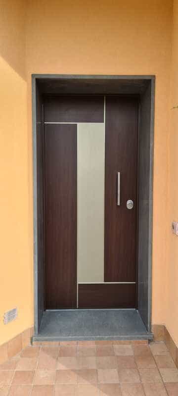 PORTONI BLINDATI CON RIVESTIMENTO IN ALLUMINIO