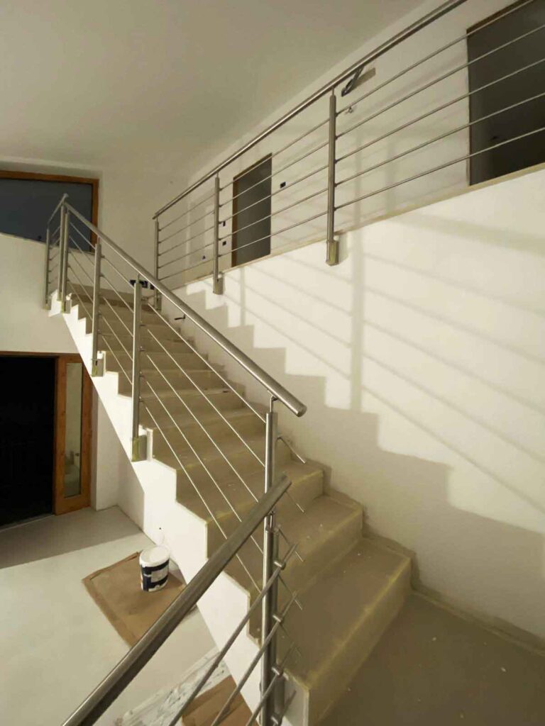 Scala interna in acciaio